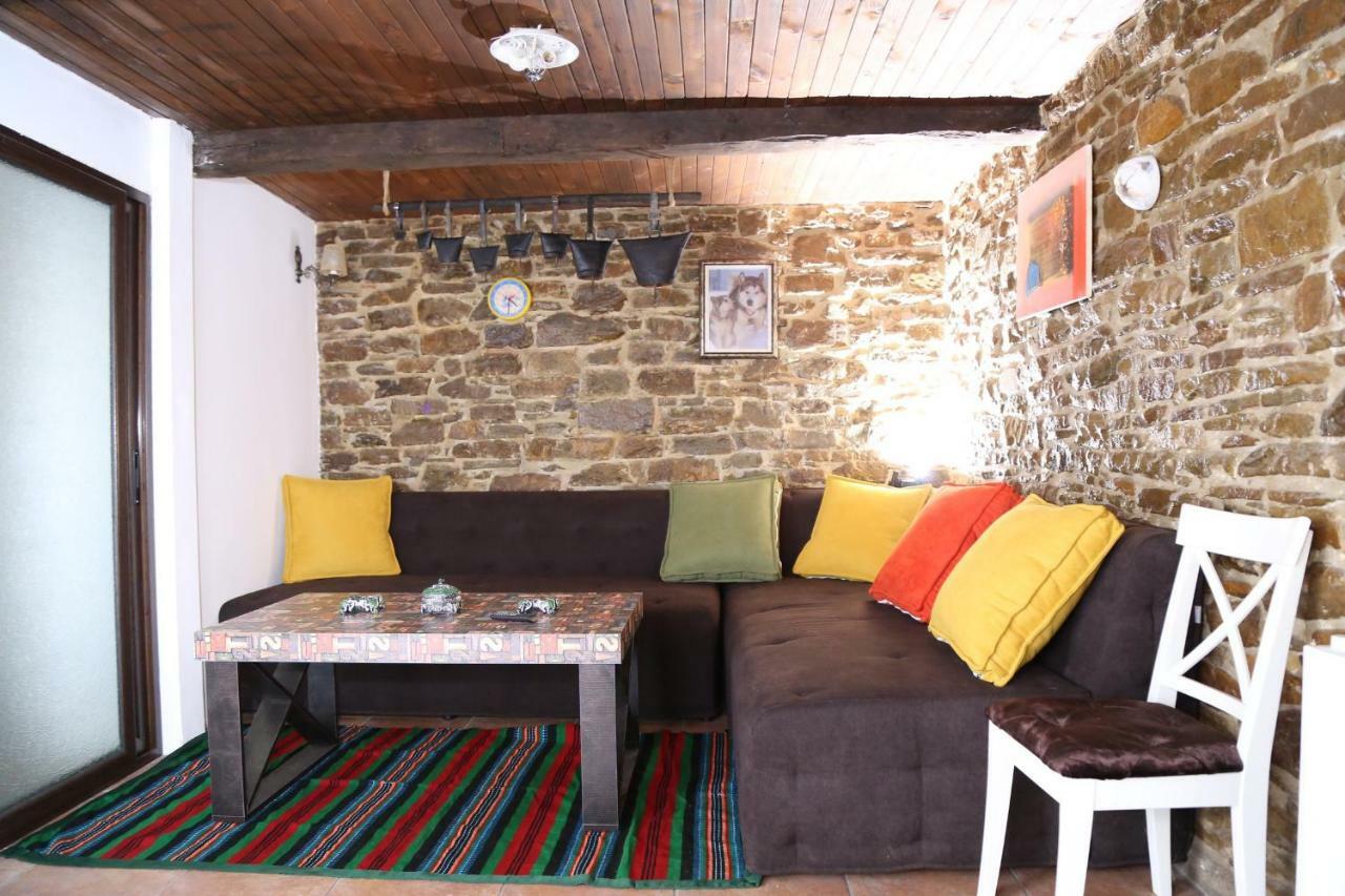 Къща За Гости "Жълтицата" Kostenkovtsi Extérieur photo